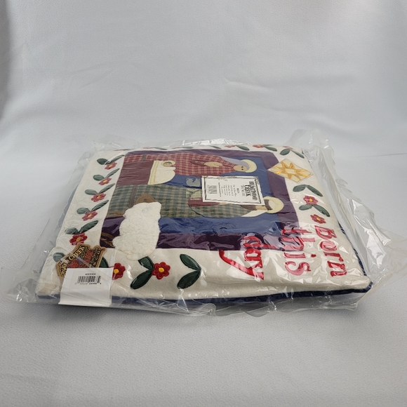 Jim Shore 4003304 Nativity Scene Pillow - Picture 10 of 14